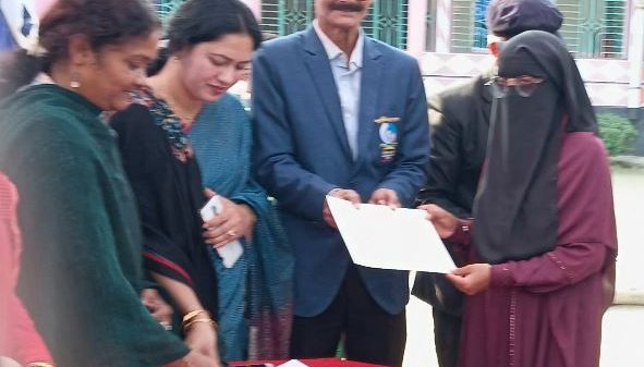 নেত্রকোণায় যুব মহিলাদের প্রশিক্ষণ শেষে সনদপত্র বিতরণ