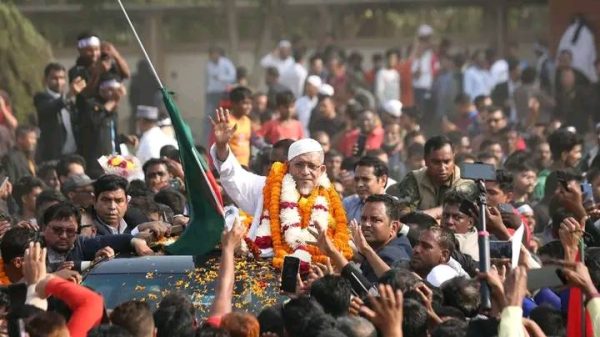 নেত্রকোণা—৪ আসনে বেসরকারি ফলাফলে বিজয়ী সাবেক স্বরাষ্ট্র প্রতিমন্ত্রী লুৎফুজ্জামান বাবর