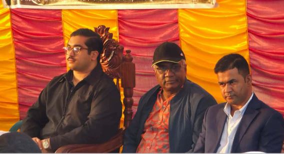 আল্লাহ আমার পিতাকে নতুন জীবন দান করেছেন বাবরের পুত্র আহনাফ ইবনে জামান