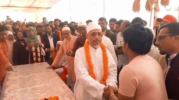 বাবরকে স্বরাষ্ট্রমন্ত্রী হিসেবে দেখতে চান নেত্রকোণাবাসী
