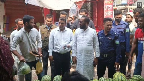 নেত্রকোণায় পবিত্র রমজান উপলক্ষে বাজার তদারকিতে ভোক্তা অধিকার