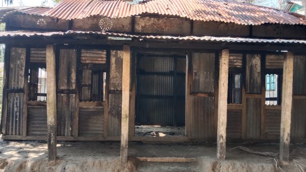 কেন্দুয়ায় অগ্নিকাণ্ডে কৃষক ক্ষতিগ্রস্ত