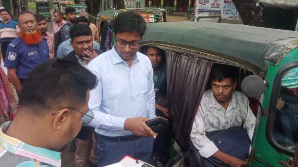 নেত্রকোণায় জ্বালানি তেলের বাজার ফেরাতে মনিটরিং কার্যক্রম শুরু