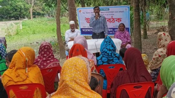 নেত্রকোণা জেলা তথ্য অফিসের আয়োজনে আটপাড়ায় শিশু ও নারী উন্নয়নে উঠান বৈঠক অনুষ্ঠিত