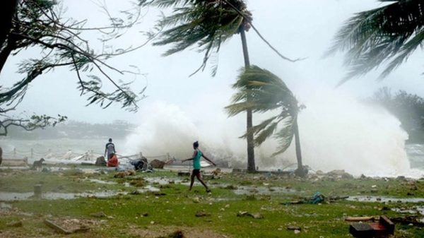 এক মিনিটে থেমে যায় শত প্রাণের স্পন্দন