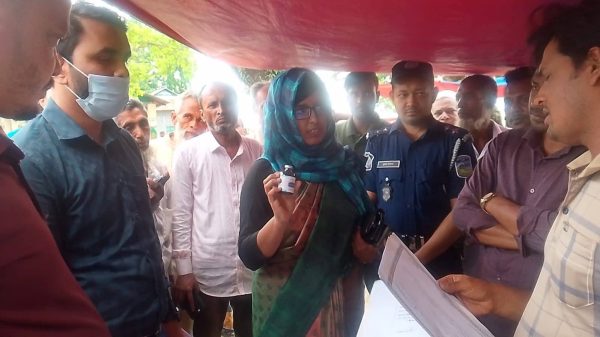 নাজিরগঞ্জ বাজারে ভ্রাম্যমাণ আদালতে দুই ভুয়া দন্ত চিকিৎসককে দণ্ড