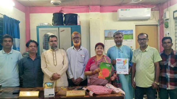 কেন্দুয়া প্রেসক্লাবে কবি লিলি হক এঁর আড্ডা ও মতবিনিময় সভা অনুষ্ঠিত