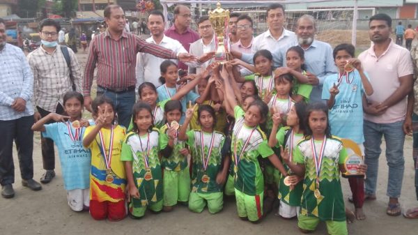 কেন্দুয়ায় প্রাথমিক বিদ্যালয়ে গোল্ড কাপ টুর্নামেন্ট অনুষ্ঠিত