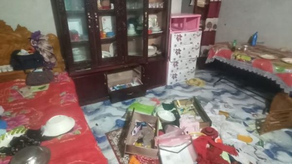 ফ্রি ফায়ার গেম নিয়ে বিরোধ, হামলা—ভাঙচুর