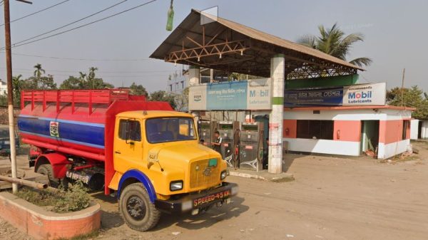 নেত্রকোণায় ফুয়েল কার্ড ছাড়া মিলবে না জ্বালানি