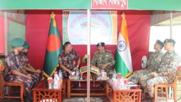 দুর্গাপুরের বিজয়পুর সীমান্তে বিজিবি ও বিএসএফের সৌজন্য সাক্ষাৎ