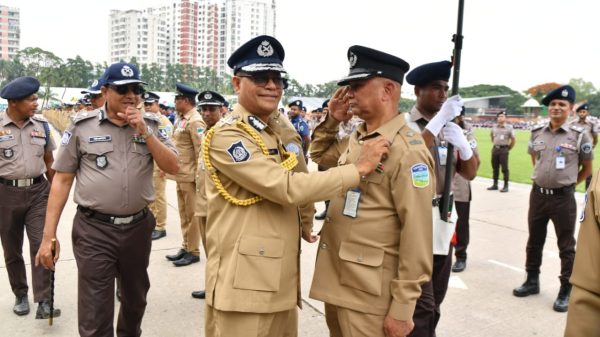 নেত্রকোনা মডেল থানার ওসি আল—মামুন সরকার আইজিপি পদক পেলেন