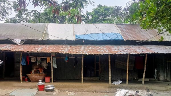 কেন্দুয়ায় গ্রাম সালিসে মায়ের ওপর অপবাদ ছেলের আত্নহত্যা ঃ আদালতে মামলা