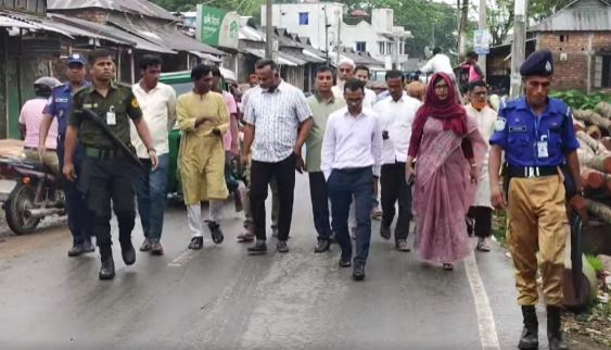 তেলিগাতী বাজারের জনদুর্ভোগ পরিদর্শনে উপজেলা প্রশাসন