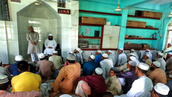 মোহনগঞ্জে জুমার খুতবার পর জনসচেতনতামূলক মতবিনিময়