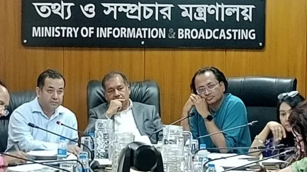 চলচ্চিত্র জগৎকে পুনর্গঠনে সমন্বিত উদ্যোগের তাগিদ তথ্য প্রতিমন্ত্রীর
